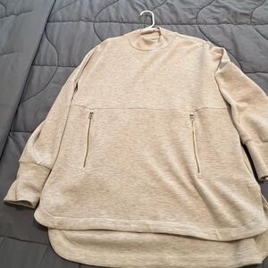 Women’s Varley top - size small